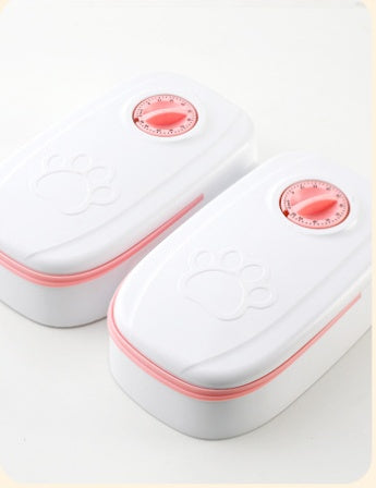 Distributeur automatique 2-en-1 pour chats et chiens. Croquettes et eau disponibles en continu. Sans branchement. Idéal pour les absences. Livraison en France.